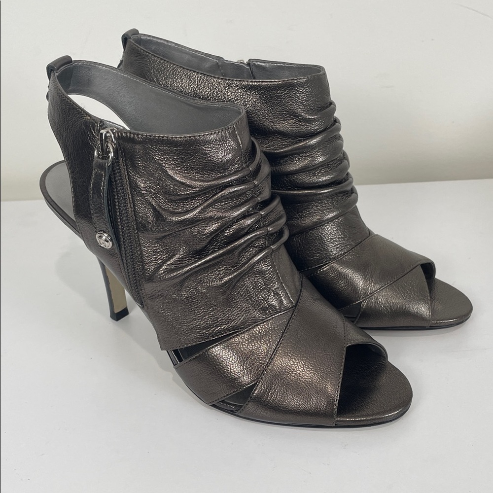 Guess Metallic Ruched Open-Toe Heels Women’s 9 Leather Pewter Gray